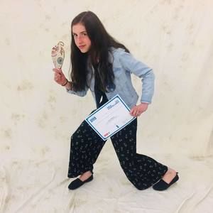 Meet your Posher, Leony danika